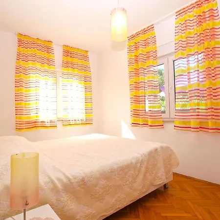 Feriehus Mit Privatpool Fuer 3 Personen Ca 60 Qm In Banjole, Istrien Istrische Riviera Banjole