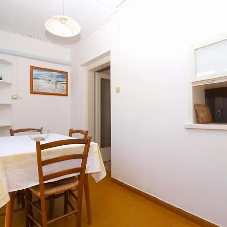 Mit Privatpool Fuer 3 Personen Ca 60 Qm In Banjole, Istrien Istrische Riviera Semesterbostad Banjole